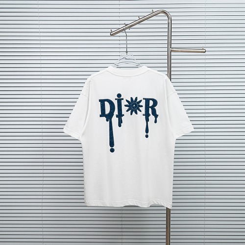 超希少！2026 ディオール 新作 半袖Tシャツ 偽物