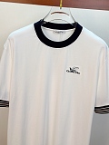 目を惹くカラー 2026 ディオール 新作 半袖Tシャツ 偽物
