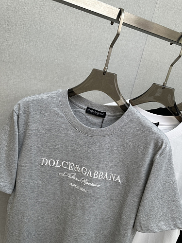 超希少！ 2026 ドルチェ&ガッバーナ 新作 半袖Tシャツ 偽物
