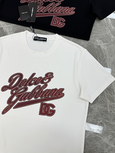 定番人気！ 2026 ドルチェ&ガッバーナ 新作 半袖Tシャツ 偽物