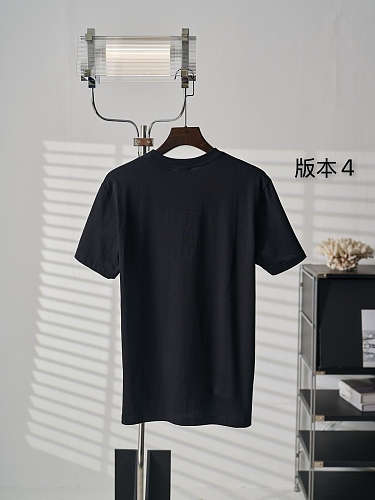 入手困難品！2026 ディオール 新作 半袖Tシャツ スーパーコピー