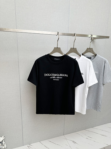 使い勝手良 2026 ドルチェ&ガッバーナ 新作 半袖Tシャツ スーパーコピー