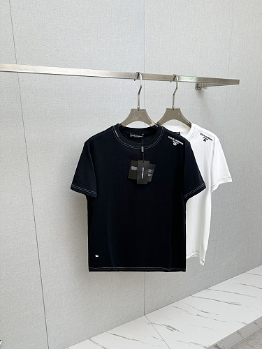 完売前に！ 2026 ドルチェ&ガッバーナ 新作 半袖Tシャツ 偽物