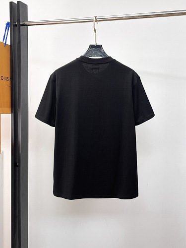 超希少！2026 バーバリー 新作 半袖Tシャツ 偽物