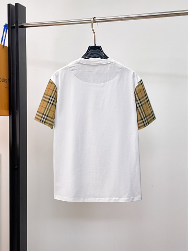 送料込 2026 バーバリー 新作 半袖Tシャツ コピー