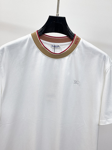 注目度抜群！2026 バーバリー 新作 半袖Tシャツ 偽物