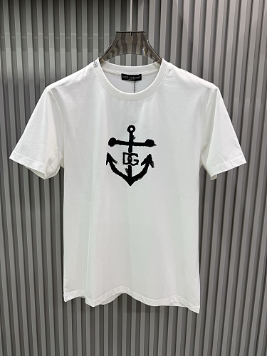 絶対欲しい！ 2026 ドルチェ&ガッバーナ 新作 半袖Tシャツ コピー