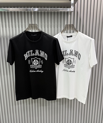 【即発】★ 2026 ドルチェ&ガッバーナ 新作 半袖Tシャツ 偽物