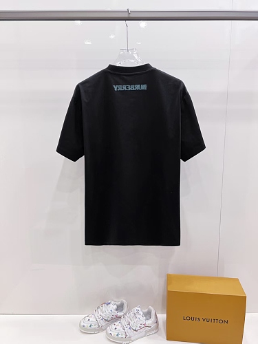 完売前に！2026 バーバリー 新作 半袖Tシャツ スーパーコピー