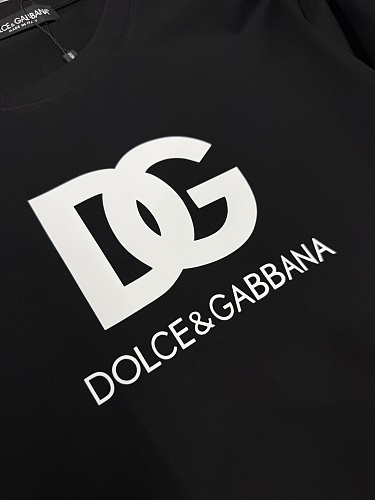 激安価格！ 2026 ドルチェ&ガッバーナ 新作 半袖Tシャツ コピー