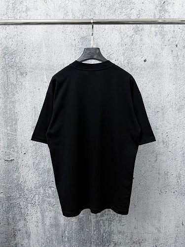 完売必至 2026 バレンシアガ 新作 半袖Tシャツ スーパーコピー