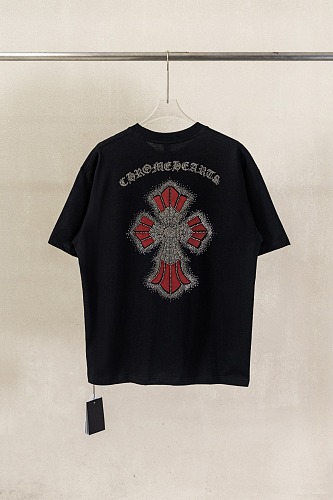 世界中で大人気♪ 2026 クロムハーツ 新作 半袖Tシャツ コピー