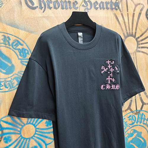人気爆発☆ 2026 クロムハーツ 新作 半袖Tシャツ 偽物