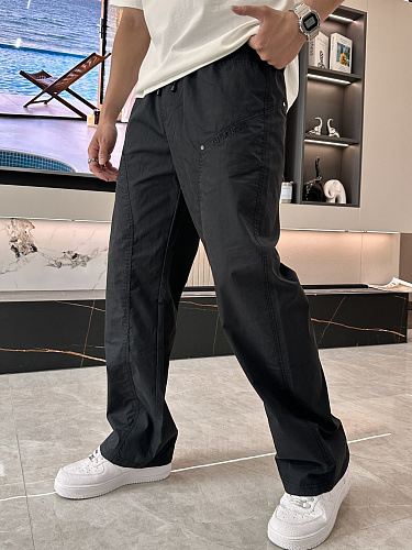 注目アイテム☆ 2026 ジバンシー 新作 カジュアルパンツ スーパーコピー
