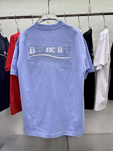 最安値挑戦 2026 バレンシアガ 新作 半袖Tシャツ スーパーコピー