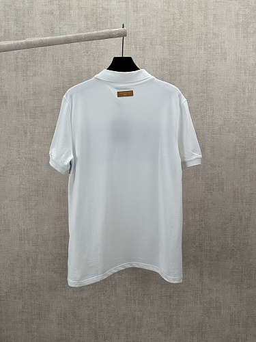 超希少！  2026 バレンシアガ 新作 半袖Tシャツ 偽物