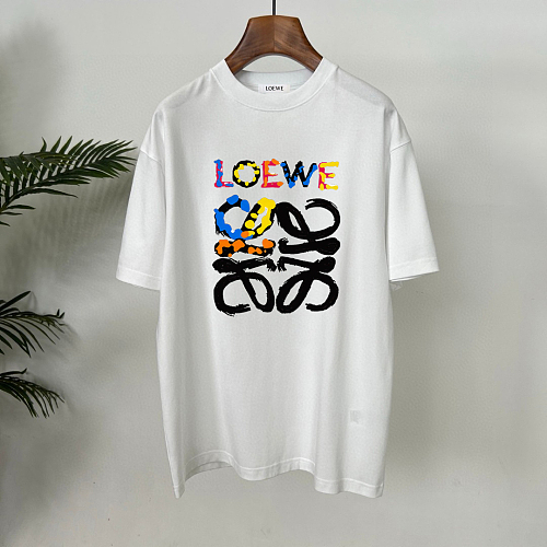 超希少！2026 ロエベ 新作 半袖Tシャツ コピー