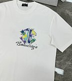 激安価格！ 2026 バレンシアガ 新作 半袖Tシャツ 偽物