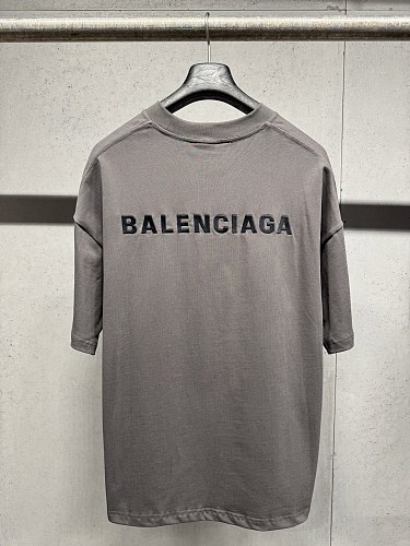 【限定カラー】 2026 バレンシアガ 新作 半袖Tシャツ スーパーコピー