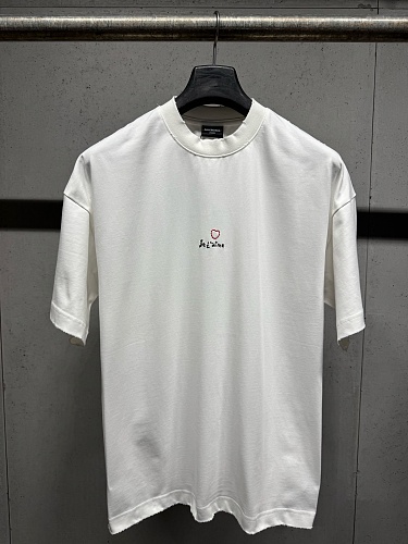 人気爆発☆ 2026 バレンシアガ 新作 半袖Tシャツ スーパーコピー