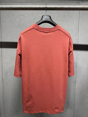 人気No1★ 2026 バレンシアガ 新作 半袖Tシャツ 偽物