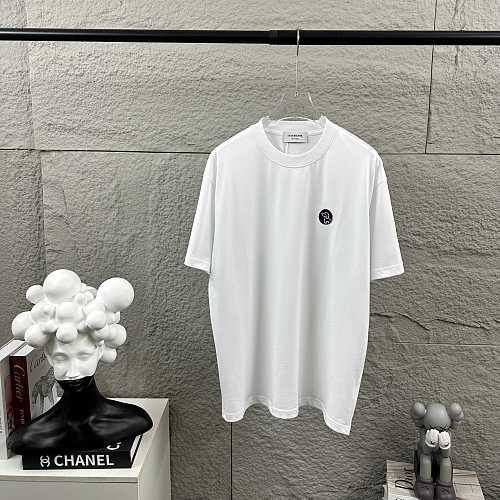 一目惚れ♪ 2026 トム·ブラウン 新作 半袖Tシャツ スーパーコピー