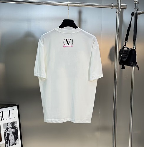 一目惚れ♪ 2026 ヴァレンティノ 新作 半袖Tシャツ コピー