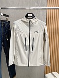 使い勝手良し 2026 アークテリクス 新作 日焼け止め服 偽物