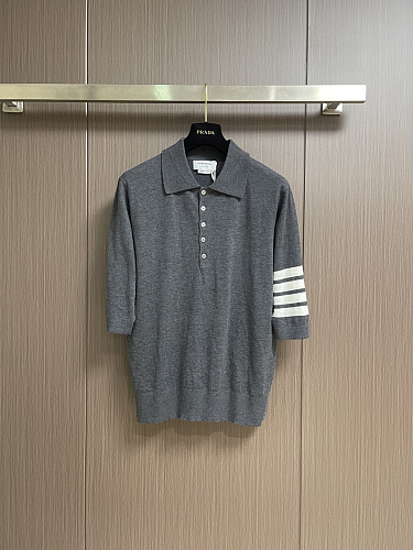 定番人気！ 2026 トム·ブラウン 新作 半袖Tシャツ コピー
