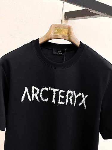 日本未入荷 2026 アークテリクス 新作 半袖Tシャツ コピー