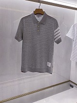 目を惹くカラー 2026 トム·ブラウン 新作 半袖Tシャツ コピー 目を惹くカラー 2026 トム·ブラウン 新作 半袖Tシャツ コピー