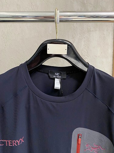 注目度抜群！2026 アークテリクス 新作 半袖Tシャツ 偽物