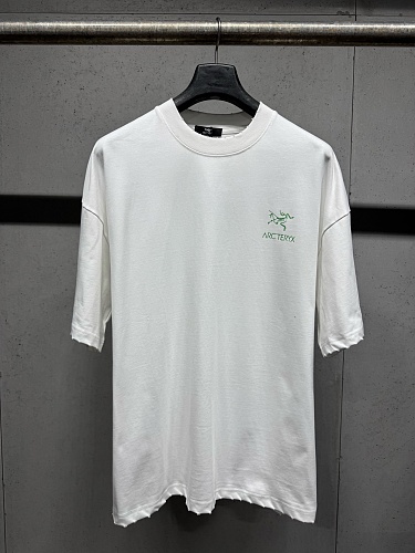 注目アイテム♡ 2026 アークテリクス 新作 半袖Tシャツ コピー