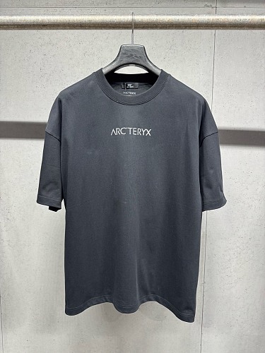 日本未入荷 2026 アークテリクス 新作 半袖Tシャツ スーパーコピー