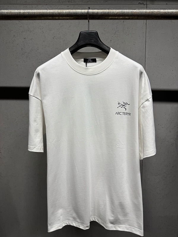 入手困難!2026 アークテリクス 新作 半袖Tシャツ 偽物