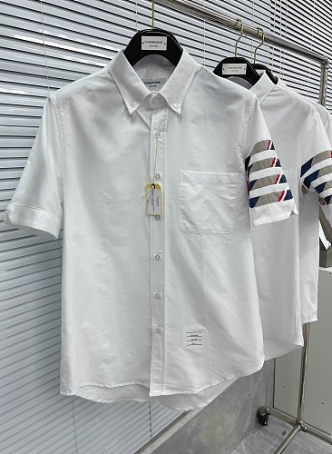 最安値挑戦 2026 トム·ブラウン 新作 半袖Tシャツ スーパーコピー