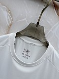 目を惹くカラー 2026 アークテリクス 新作 半袖Tシャツ スーパーコピー
