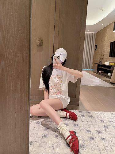 【大特価】 2026 グッチ 新作 半袖Tシャツ スーパーコピー