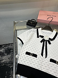 世界中で大人気♪ 2026 シャネル 新作 半袖Tシャツ コピー 2色