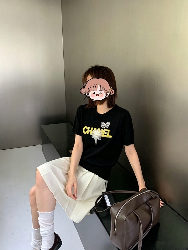お洒落 2026 シャネル 新作 半袖Tシャツ 偽物