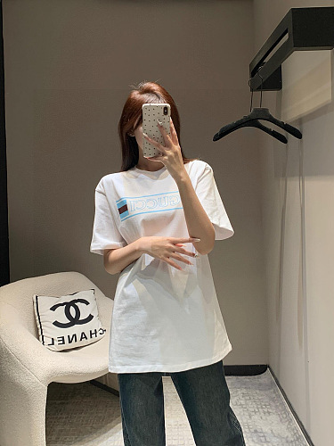 注目度抜群！ 2026 グッチ 新作 半袖Tシャツ 偽物