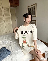 入手困難! 2026 グッチ 新作 半袖Tシャツ 偽物 入手困難! 2026 グッチ 新作 半袖Tシャツ 偽物