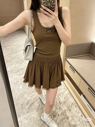 絶対欲しい！ 2026 ミュウミュウ 新作 セットアップ コピー