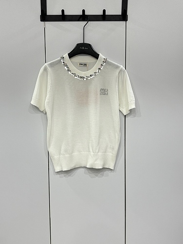 絶対欲しい！ 2026 ミュウミュウ 新作 半袖Tシャツ コピー