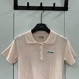 注目度抜群！ 2026 ミュウミュウ 新作 半袖Tシャツ スーパーコピー