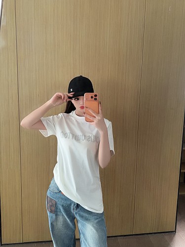 【限定カラー】2026 ルイヴィトン 新作 半袖Tシャツ コピー