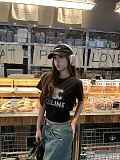 目を惹くカラー 2026 セリーヌ 新作 半袖Tシャツ 偽物