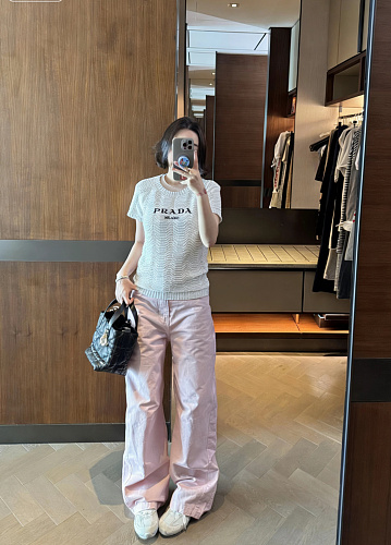 肌触り最高な 2026 プラダ 新作 半袖Tシャツ コピー 3色