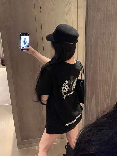 すぐ届く 2026 クロムハーツ 新作 半袖Tシャツ 偽物