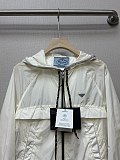 ☆超人気☆ 2026 プラダ 新作 日焼け止め服 コピー